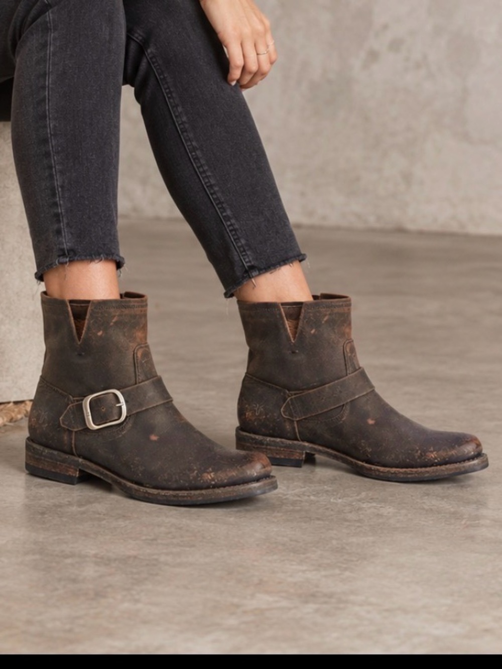 Frye Veronica Bootie Women's size 7